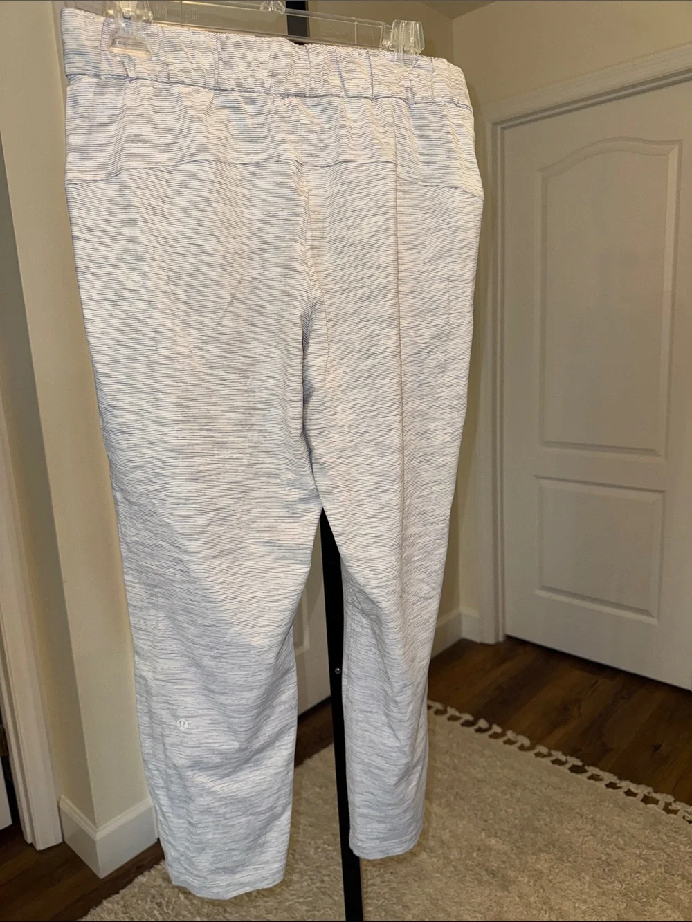 Lululemon On The Fly Pants - Size 8
